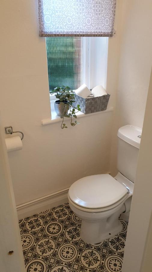 Beautiful Garden Apartment In Leafy St Leonards 5 Mins To Beach Exterior foto