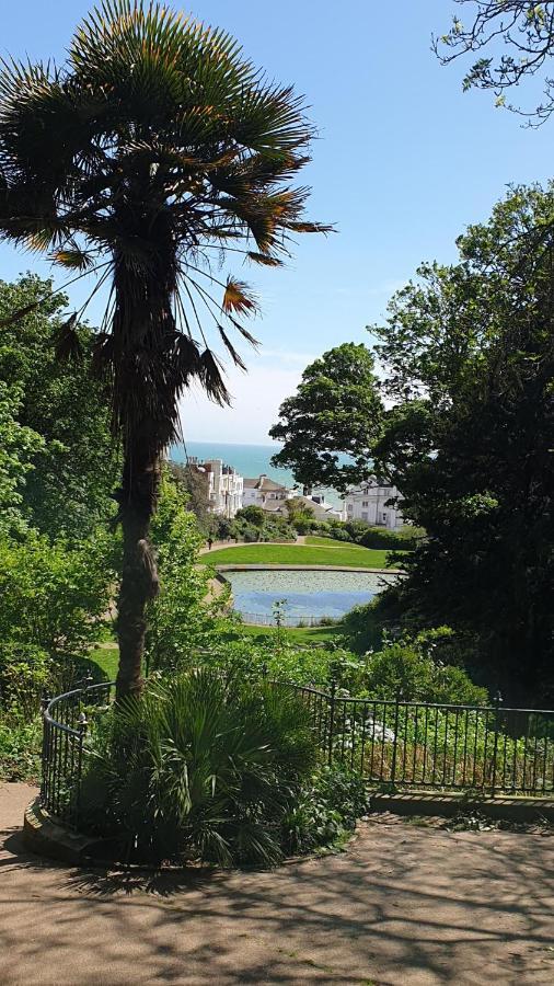 Beautiful Garden Apartment In Leafy St Leonards 5 Mins To Beach Exterior foto